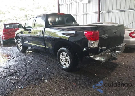 2010 Toyota Tundra Grade 4.6L V8 z USA, uszkodzony, nr VIN 5TFRM5F13AX019918